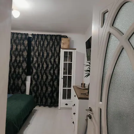 Apartamento Kriss Mihaileanu *
