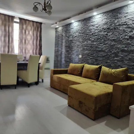 Kriss Mihaileanu Apartamento *