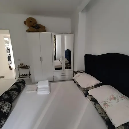 Kriss Mihaileanu Apartamento Constanţa