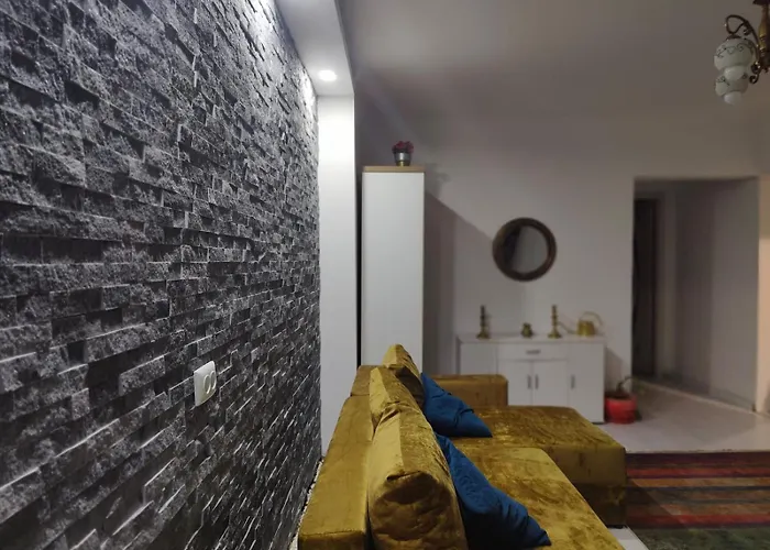 アパート Kriss Mihaileanu