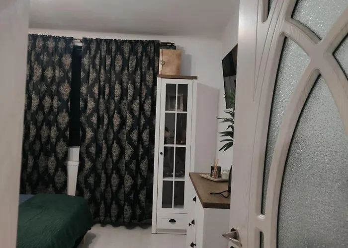 アパート Kriss Mihaileanu *